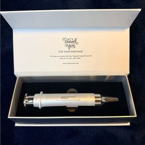 Non-Surgical Instant Face Lift Applicator - Silver